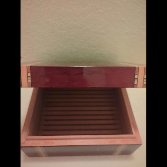 Cedar Wood Storage Box - Picture 7 of 9